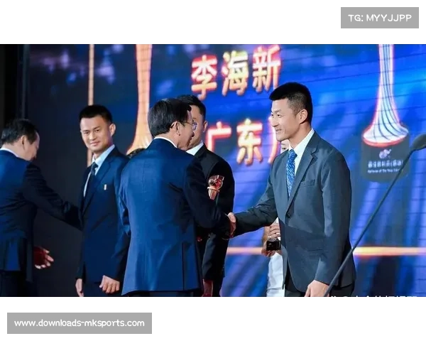 李海新获评金哨，裁判执法水平持续受关注